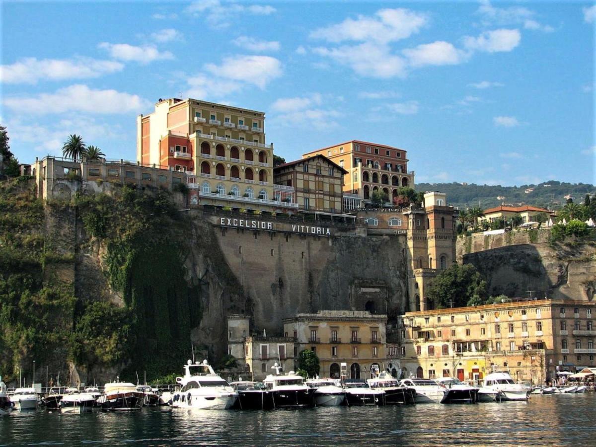 Appartamento Locazione Turistica Ritamar Sorrento Esterno foto